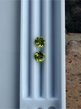 Round Peridot Green Faceted Gemstone Pair 1.91 carats